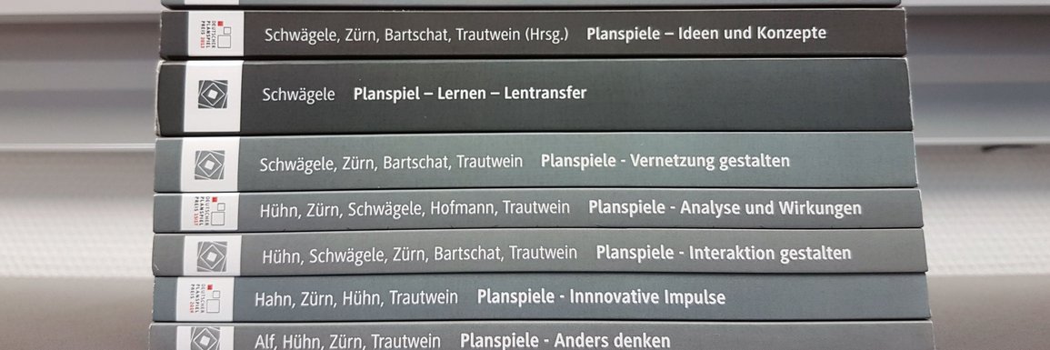 Buchrücken der ZMS Schriftenreihe Buchrücken der ZMS Schriftenreihe